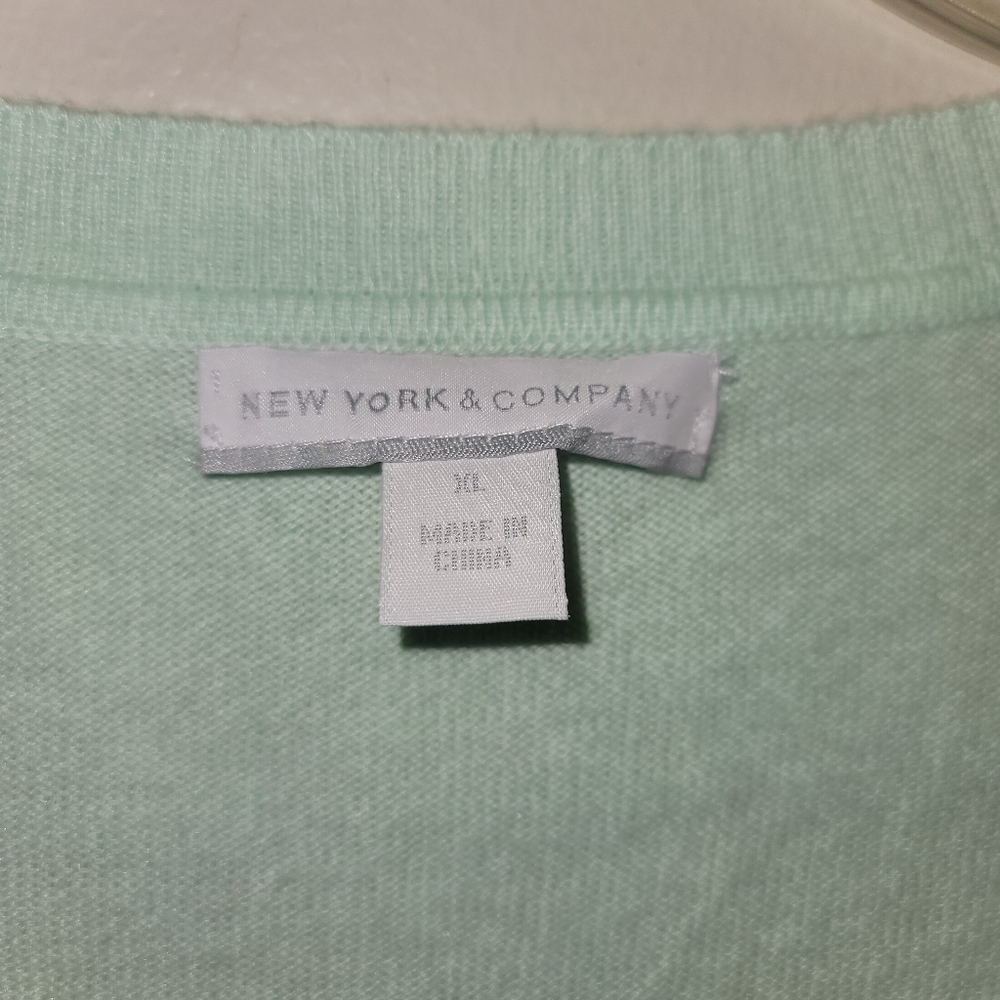 Sweater - Picture 2 of 5